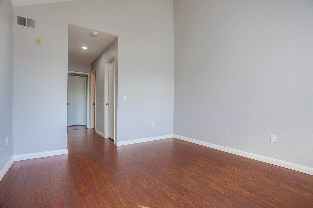 Virtual tour photo 26 of 33 for 3929 Nobel Dr UNIT 90