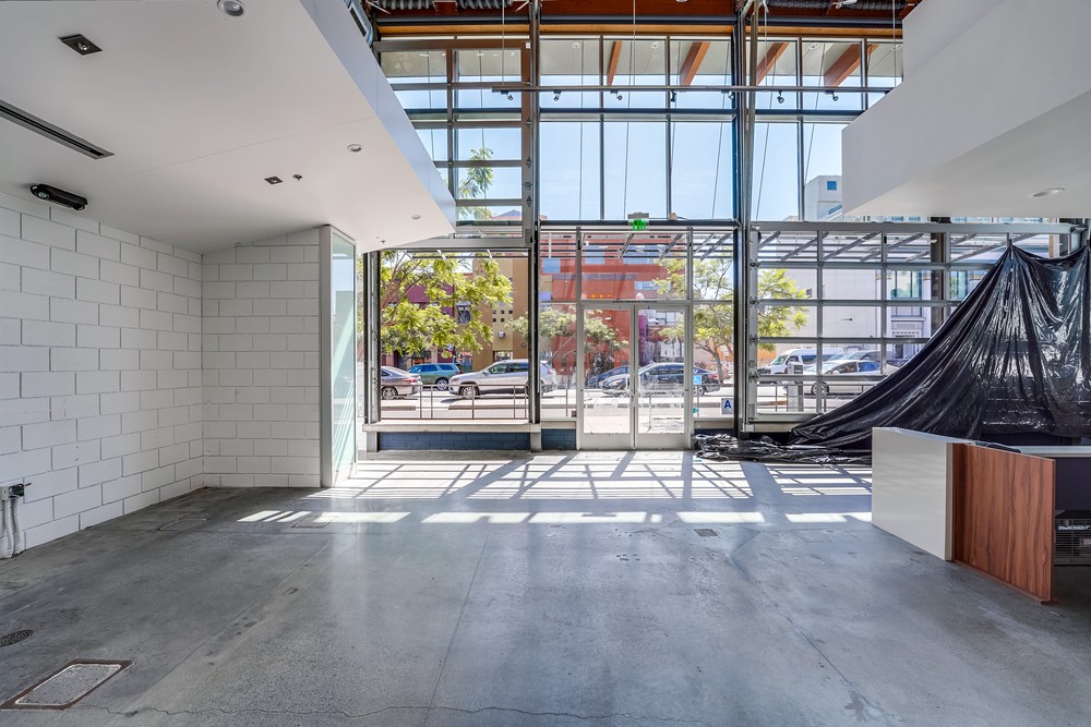 Virtual tour photo 6 of 46 for 3930 Fifth Ave