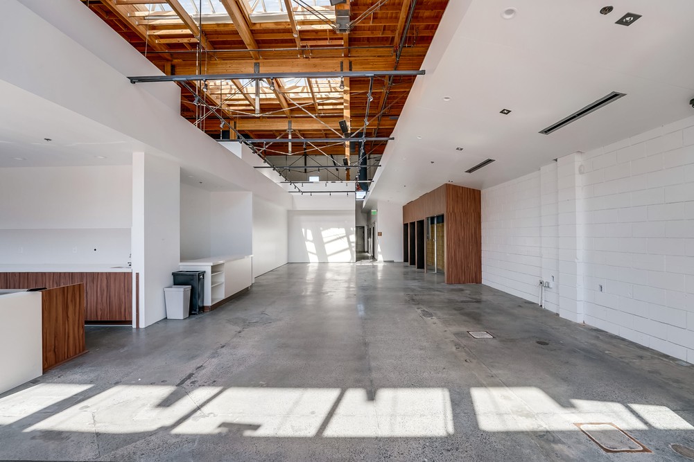 Virtual tour photo 11 of 46 for 3930 Fifth Ave