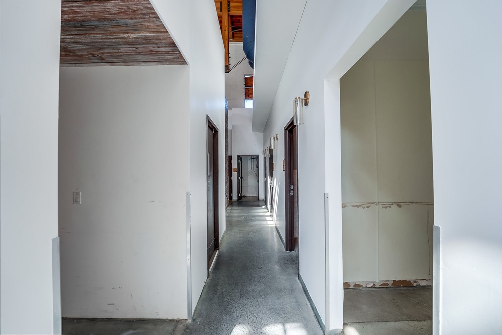 Virtual tour photo 22 of 46 for 3930 Fifth Ave