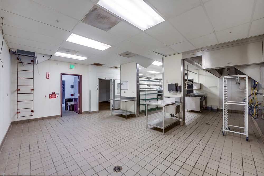Virtual tour photo 31 of 46 for 3930 Fifth Ave