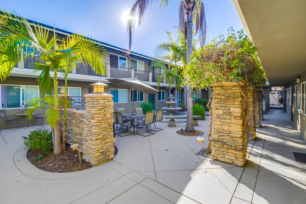 Virtual tour photo 6 of 29 for 3932 9th Ave