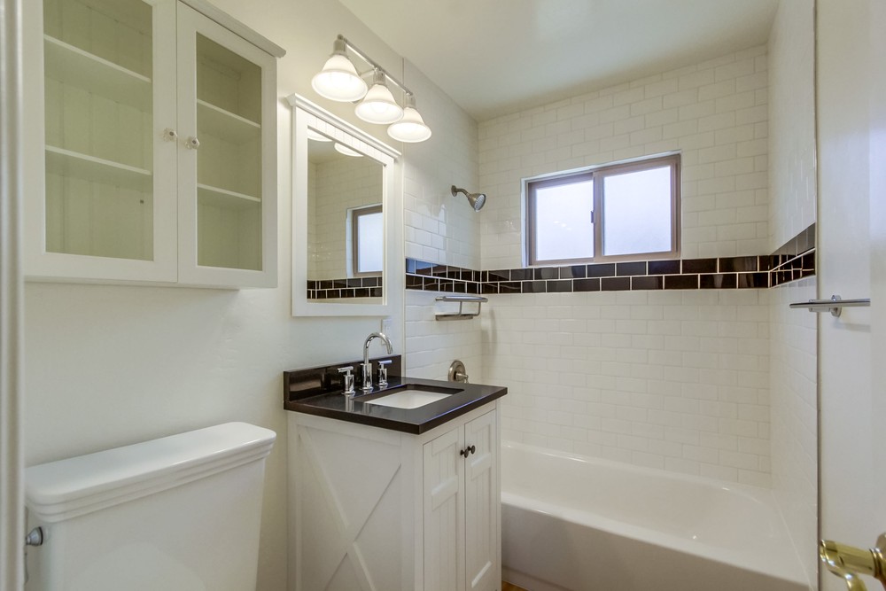 Virtual tour photo 27 of 29 for 3933 Clairemont Mesa Blvd