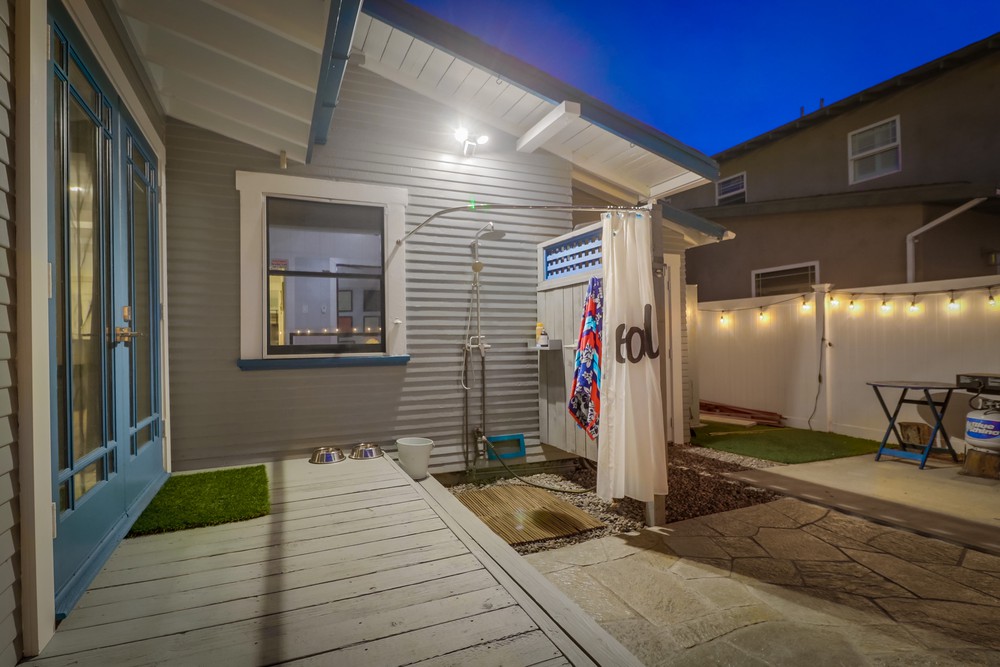 Virtual tour photo 13 of 80 for 3936 Brant St