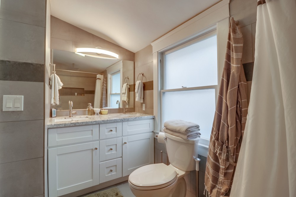 Virtual tour photo 41 of 80 for 3936 Brant St