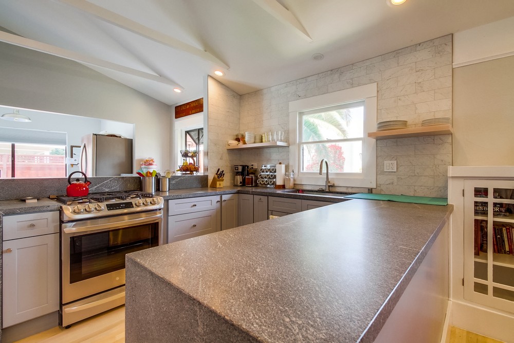 Virtual tour photo 18 of 39 for 3936 Brant St