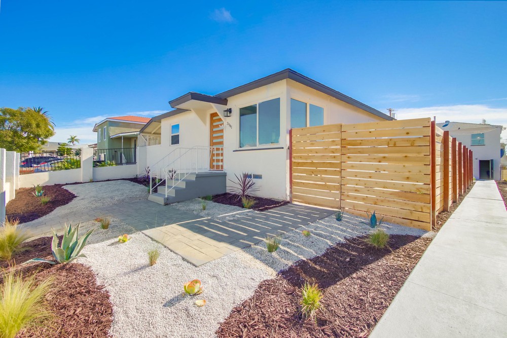 Virtual tour photo 4 of 102 for 3937 Marine Vw Ave #41
