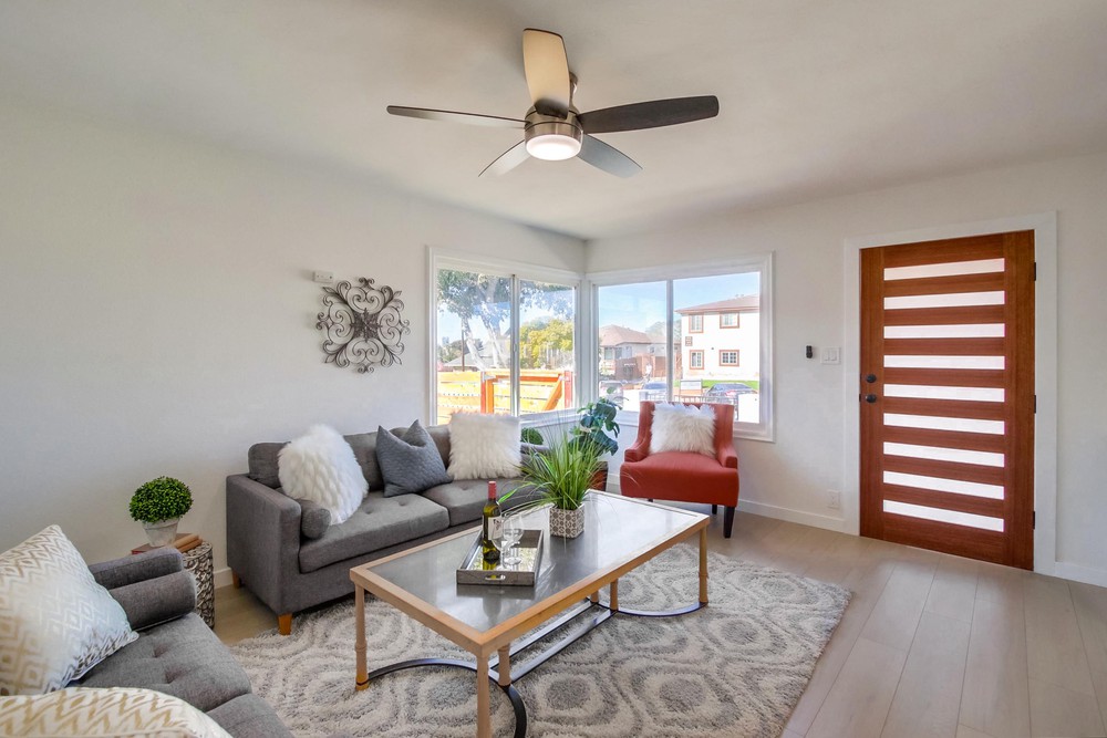 Virtual tour photo 9 of 102 for 3937 Marine Vw Ave #41