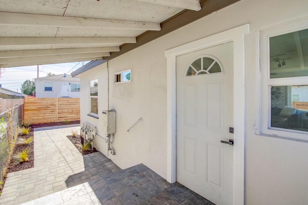 Virtual tour photo 24 of 102 for 3937 Marine Vw Ave #41