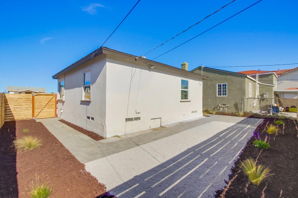 Virtual tour photo 39 of 102 for 3937 Marine Vw Ave #41