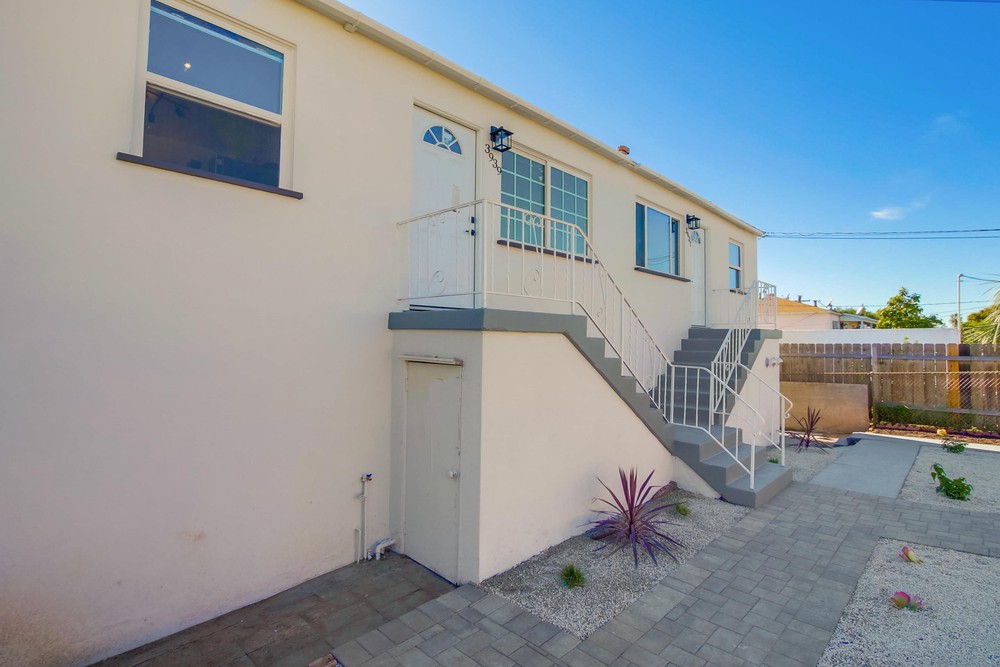 Virtual tour photo 42 of 102 for 3937 Marine Vw Ave #41