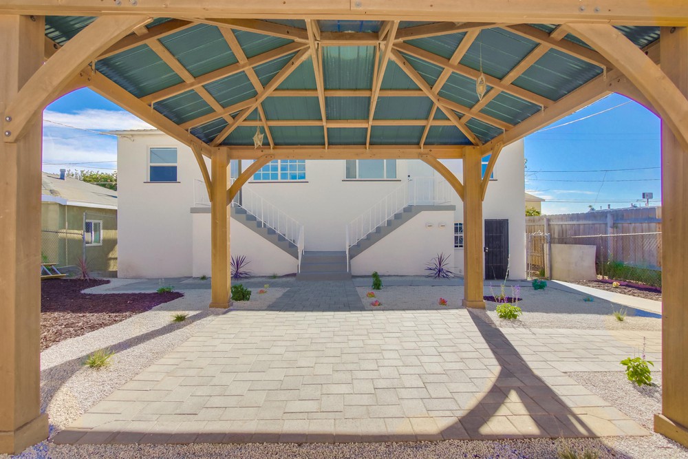 Virtual tour photo 61 of 102 for 3937 Marine Vw Ave #41