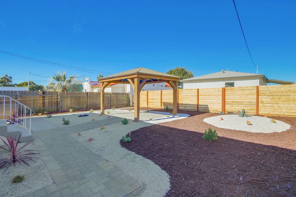 Virtual tour photo 63 of 102 for 3937 Marine Vw Ave #41