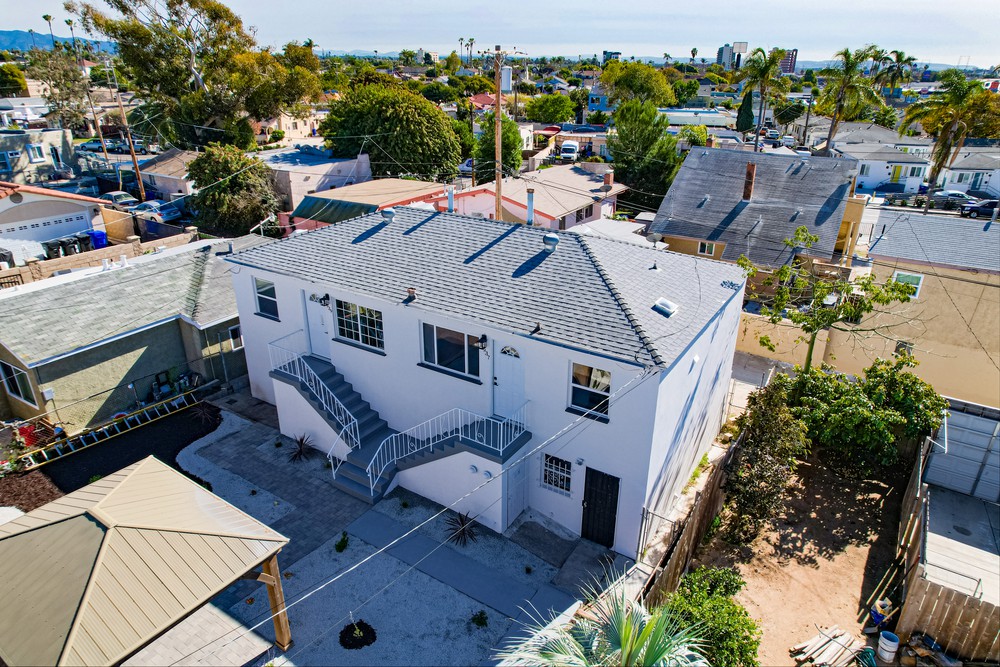 Virtual tour photo 6 of 32 for 3937 Marine Vw Ave #41