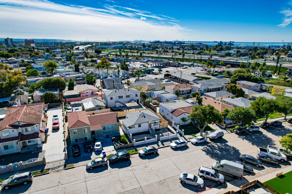 Virtual tour photo 7 of 32 for 3937 Marine Vw Ave #41