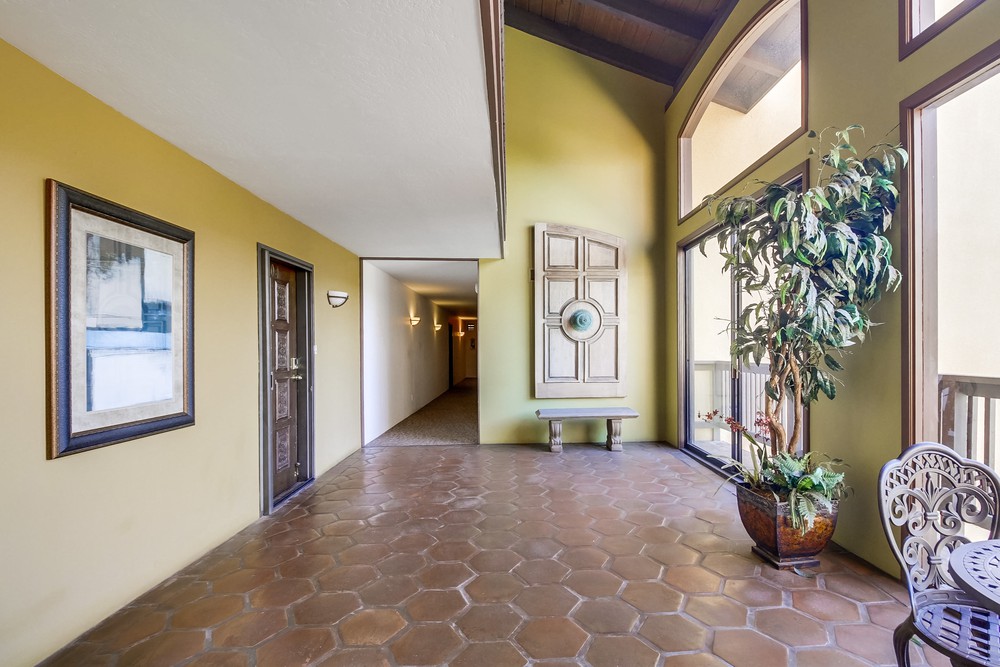 Virtual tour photo 10 of 63 for 3939 Eagle St UNIT 204
