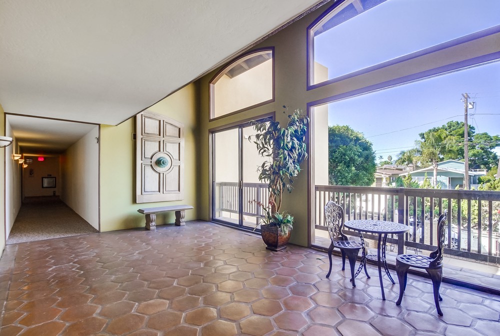 Virtual tour photo 11 of 63 for 3939 Eagle St UNIT 204