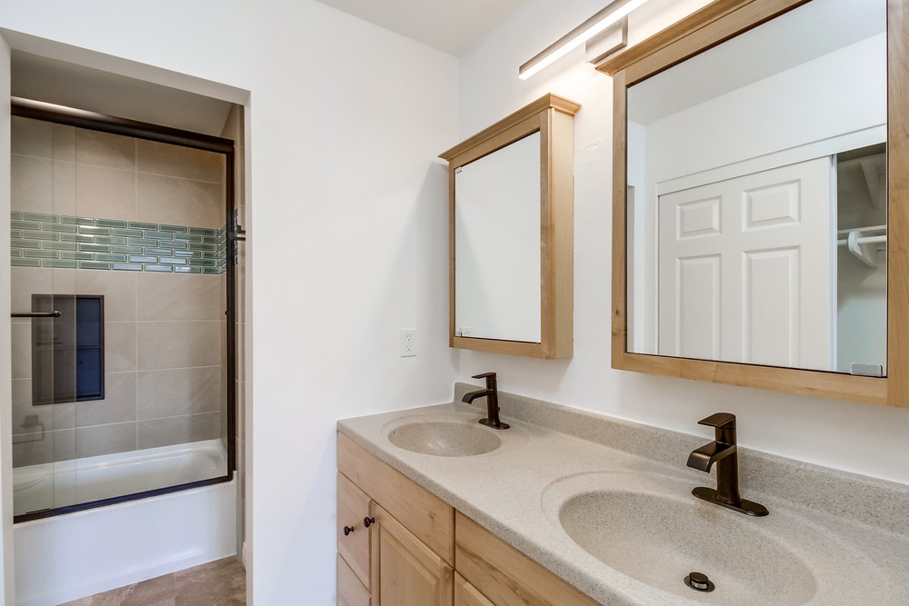 Virtual tour photo 36 of 63 for 3939 Eagle St UNIT 204
