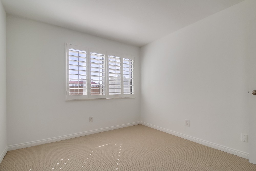 Virtual tour photo 39 of 63 for 3939 Eagle St UNIT 204
