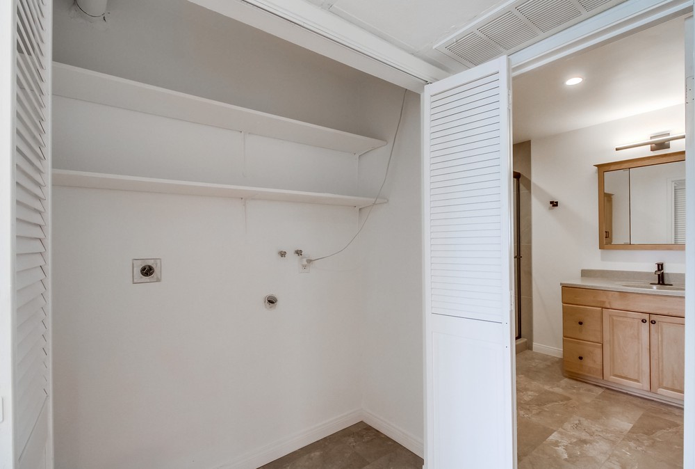 Virtual tour photo 43 of 63 for 3939 Eagle St UNIT 204