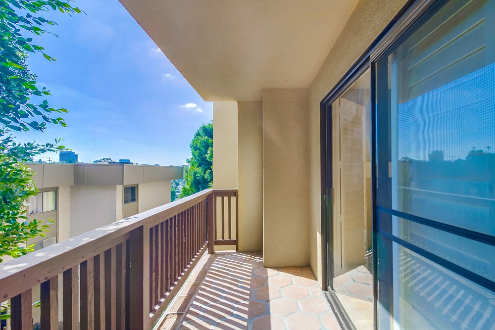 Virtual tour photo 45 of 63 for 3939 Eagle St UNIT 204