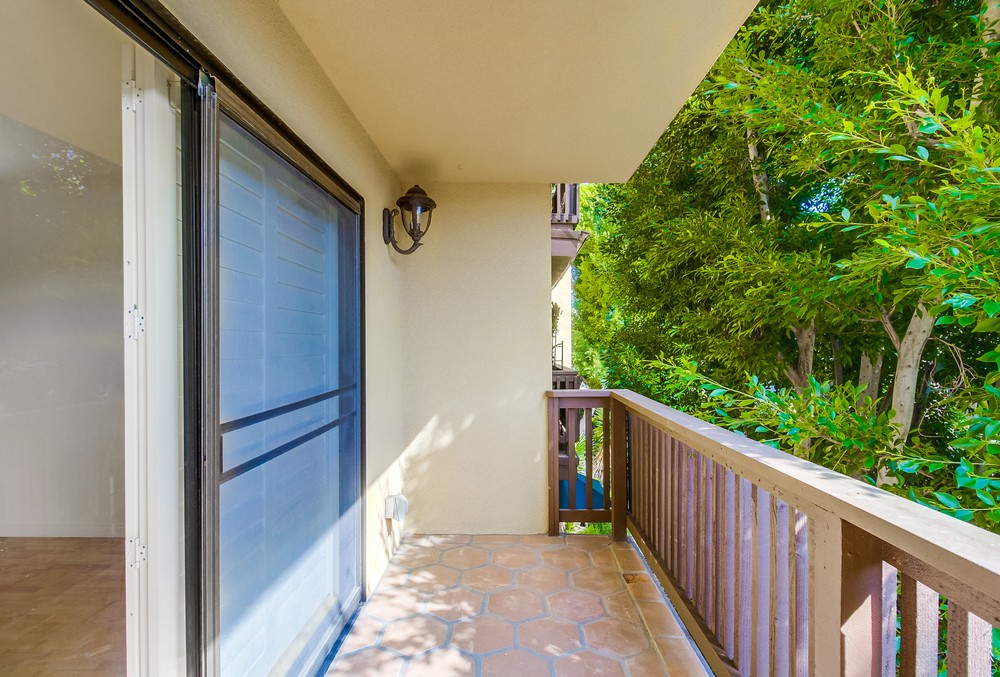 Virtual tour photo 46 of 63 for 3939 Eagle St UNIT 204