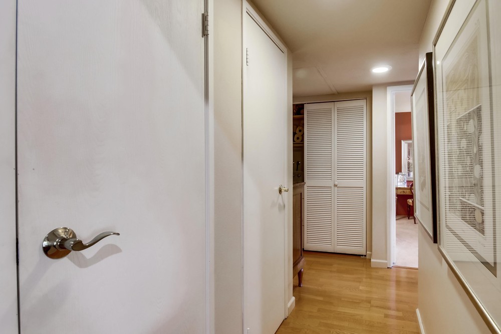 Virtual tour photo 31 of 52 for 3939 Eagle St