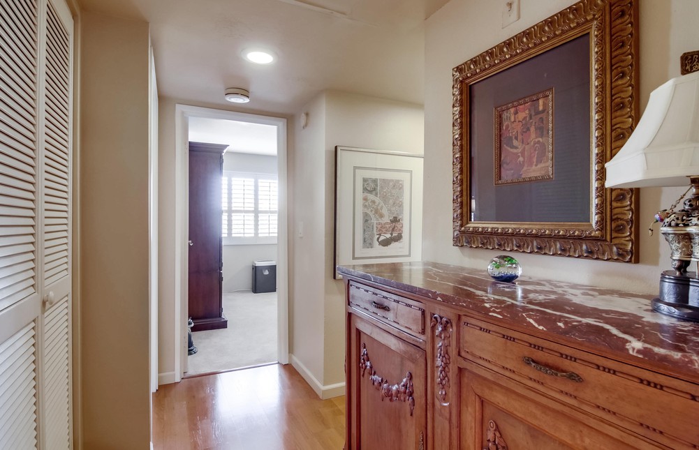 Virtual tour photo 39 of 52 for 3939 Eagle St