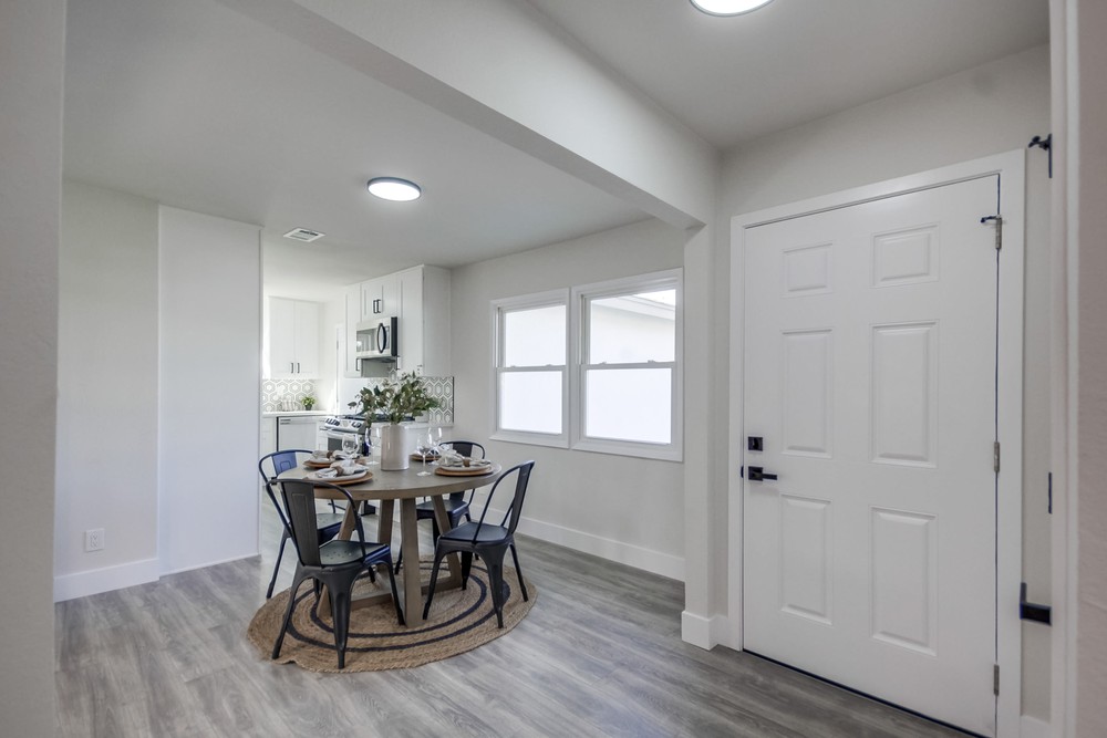 Virtual tour photo 11 of 47 for 394 Coralwood Dr