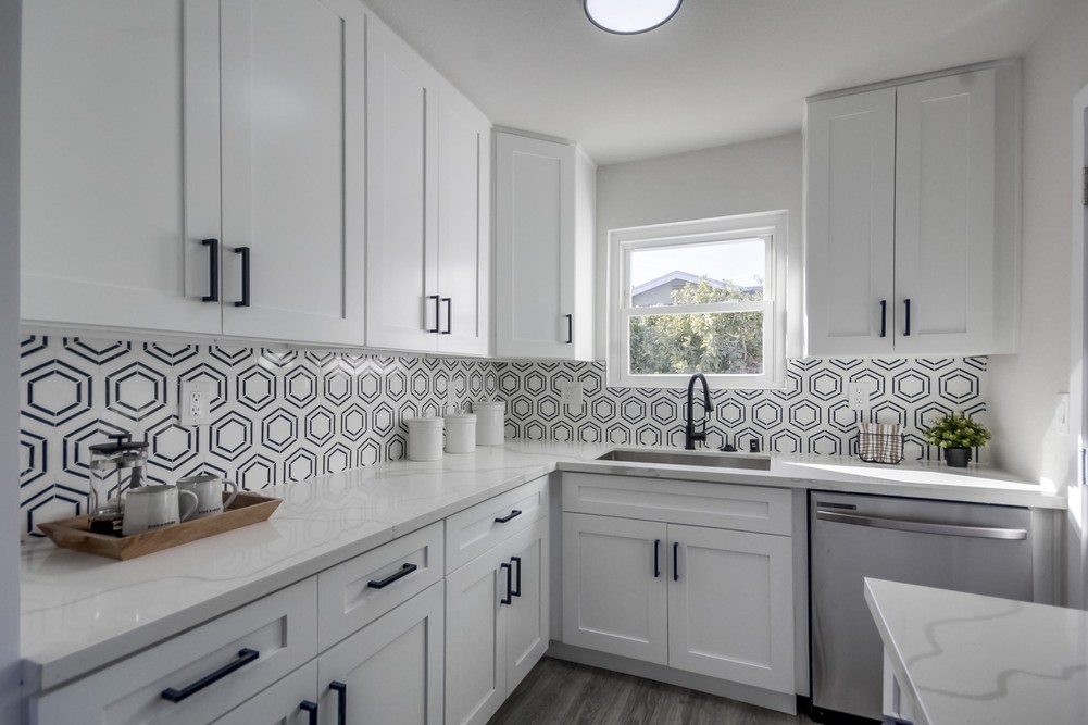 Virtual tour photo 22 of 47 for 394 Coralwood Dr