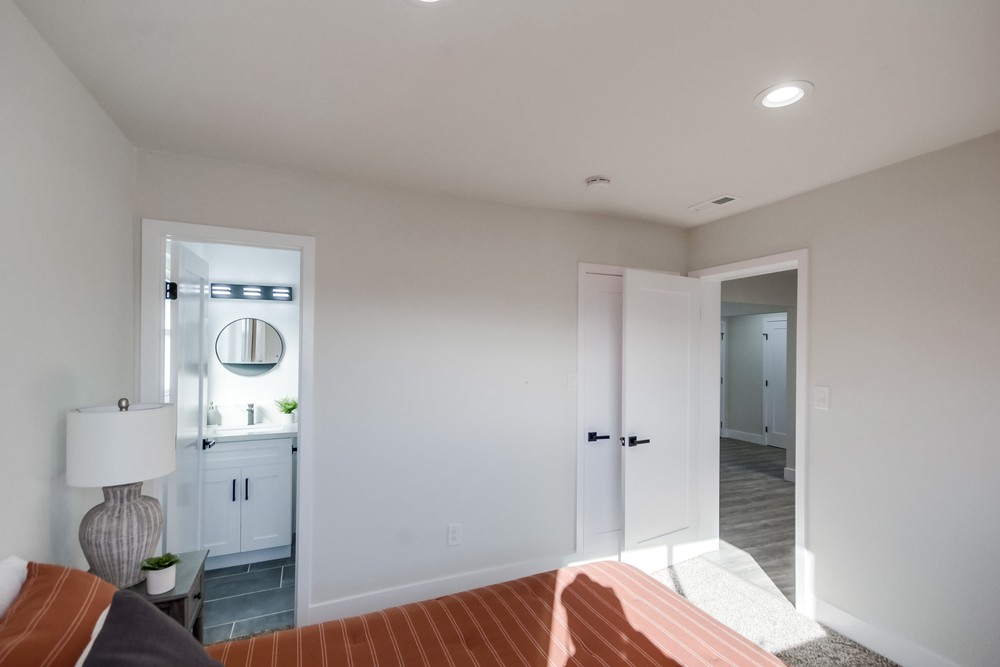 Virtual tour photo 33 of 47 for 394 Coralwood Dr