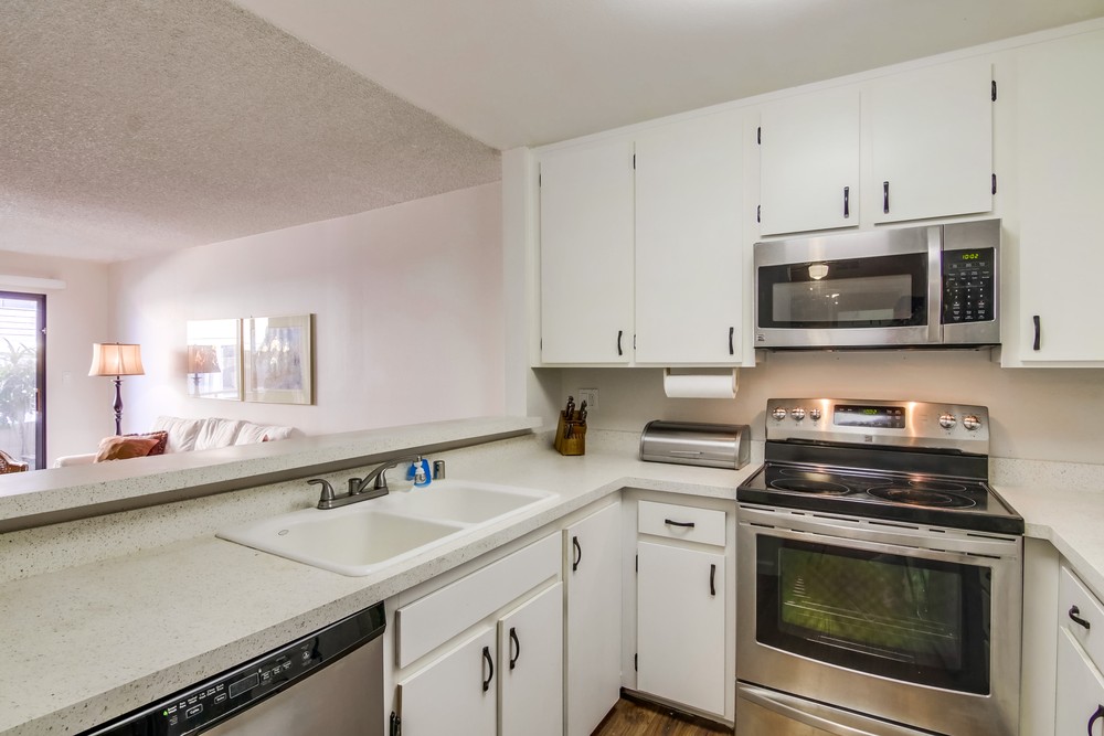 Virtual tour photo 21 of 34 for 3940 Dove St UNIT 207