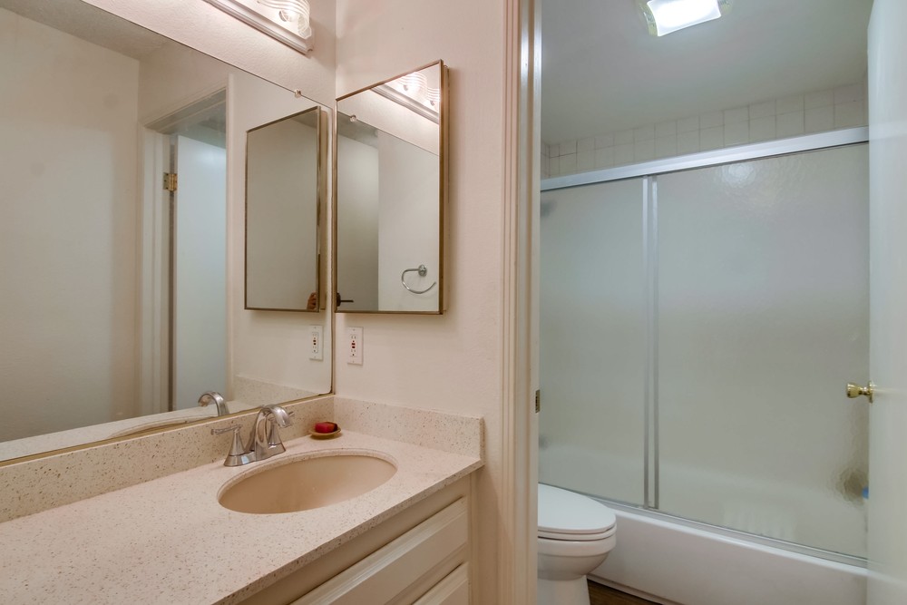 Virtual tour photo 28 of 34 for 3940 Dove St UNIT 207