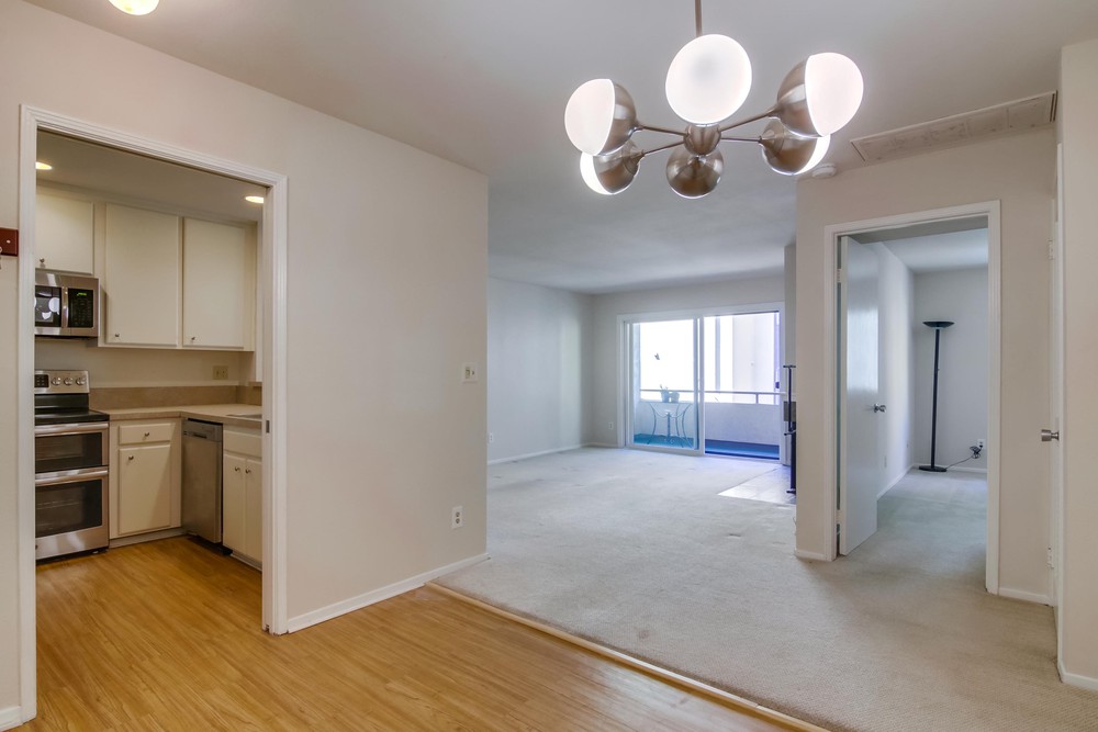 Virtual tour photo 7 of 34 for 3940 Dove St