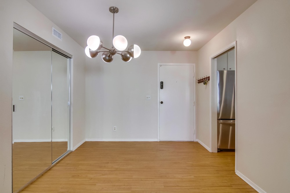 Virtual tour photo 11 of 34 for 3940 Dove St