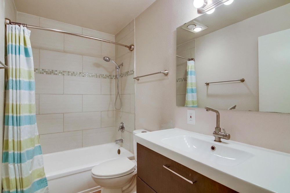 Virtual tour photo 31 of 34 for 3940 Dove St