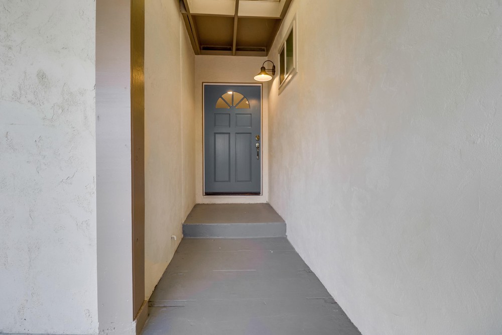 Virtual tour photo 6 of 50 for 3942 Ardmore Dr