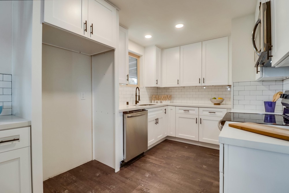 Virtual tour photo 22 of 50 for 3942 Ardmore Dr