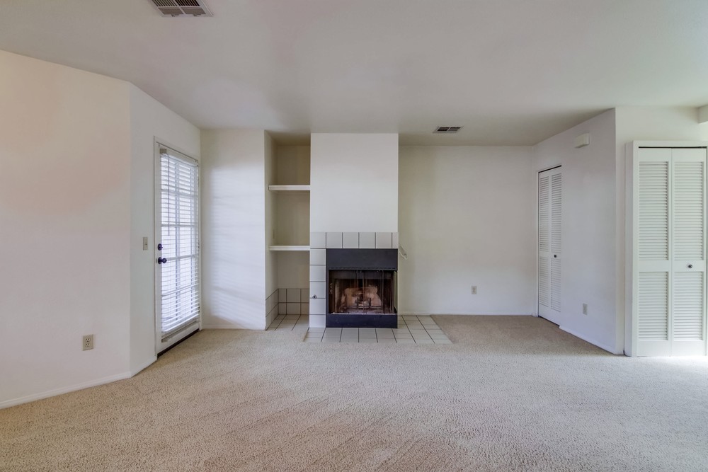 Virtual tour photo 10 of 36 for 3945 Wabaska Dr #4