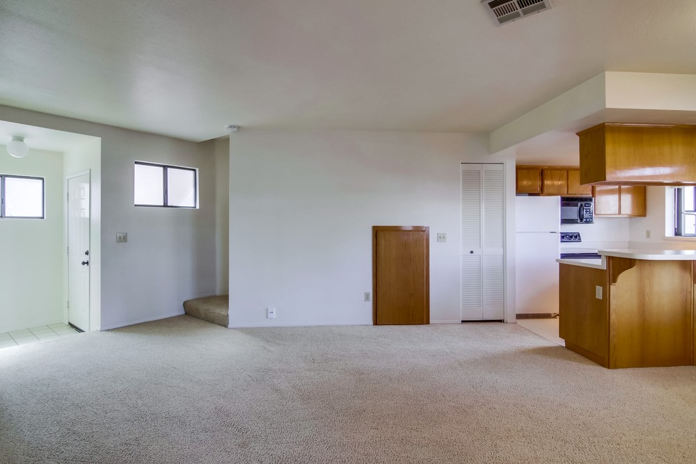 Virtual tour photo 11 of 36 for 3945 Wabaska Dr #4