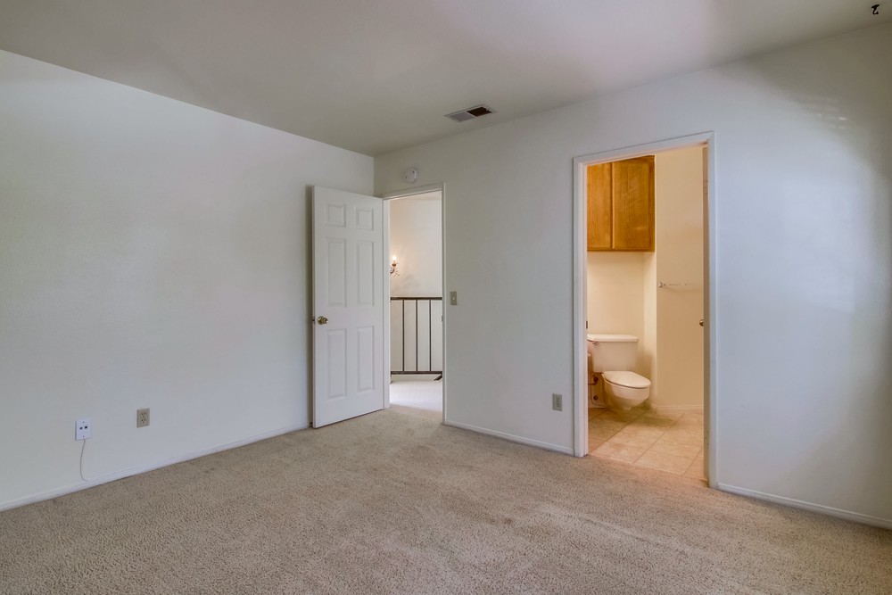Virtual tour photo 26 of 36 for 3945 Wabaska Dr #4