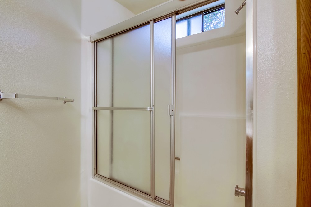 Virtual tour photo 28 of 36 for 3945 Wabaska Dr #4