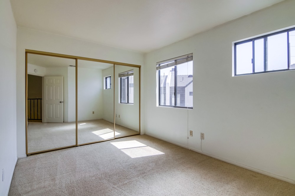 Virtual tour photo 29 of 36 for 3945 Wabaska Dr #4