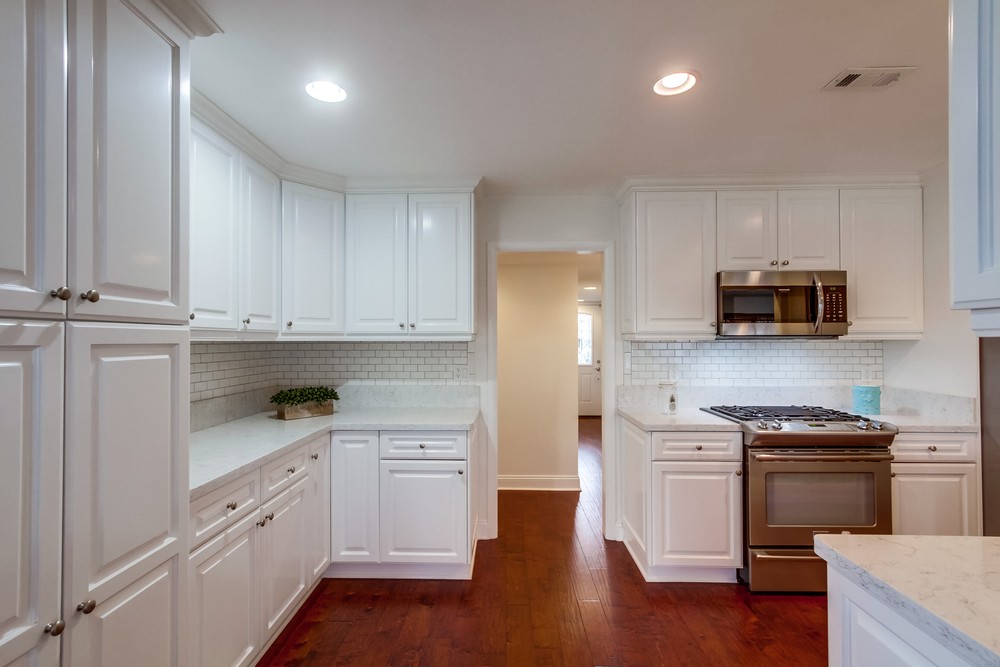 Virtual tour photo 30 of 67 for 3946 Auburndale St