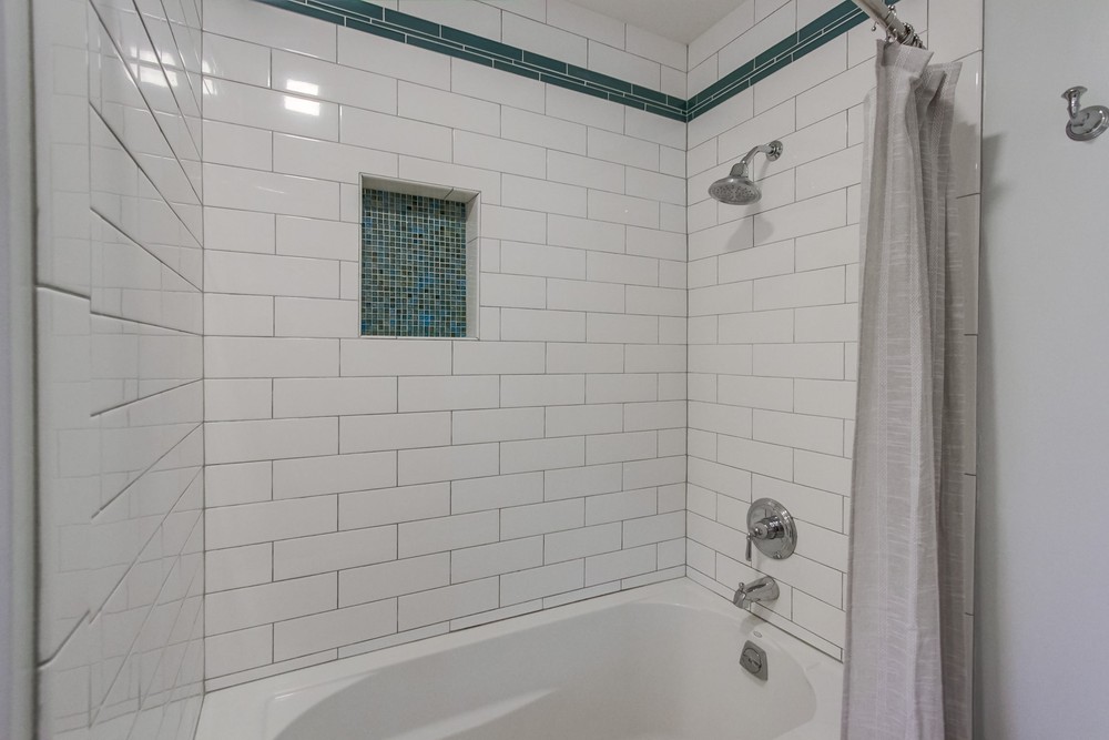 Virtual tour photo 36 of 67 for 3946 Auburndale St