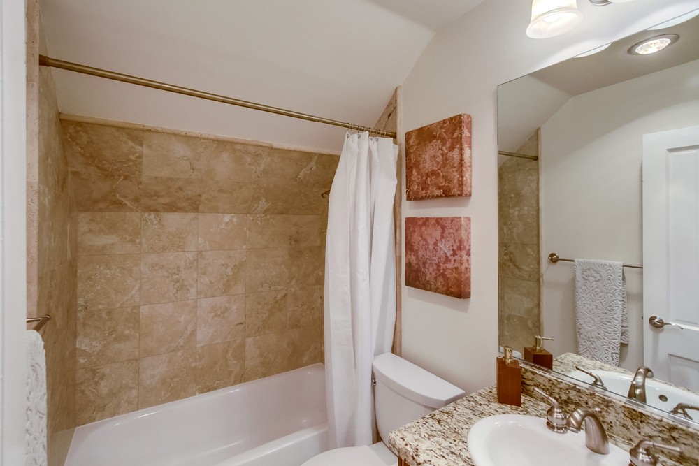Virtual tour photo 51 of 67 for 3946 Auburndale St