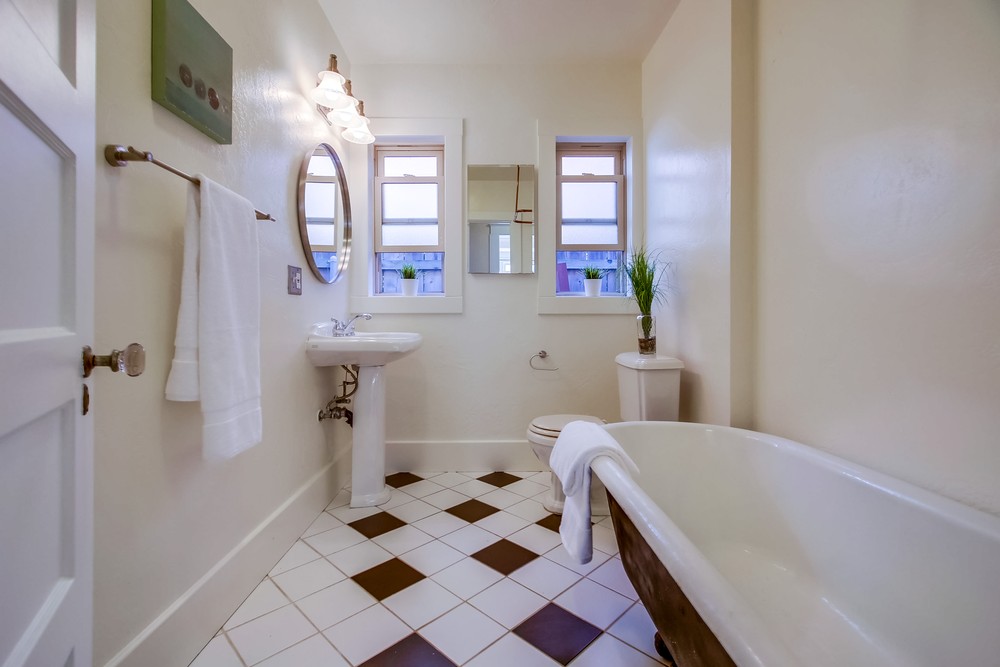 Virtual tour photo 38 of 46 for 3946 Louisiana St