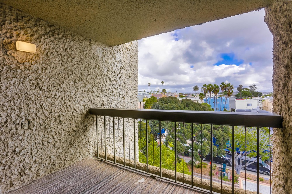 Virtual tour photo 21 of 55 for 3950 Gresham St