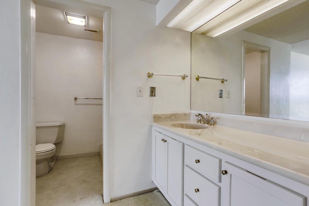 Virtual tour photo 31 of 55 for 3950 Gresham St