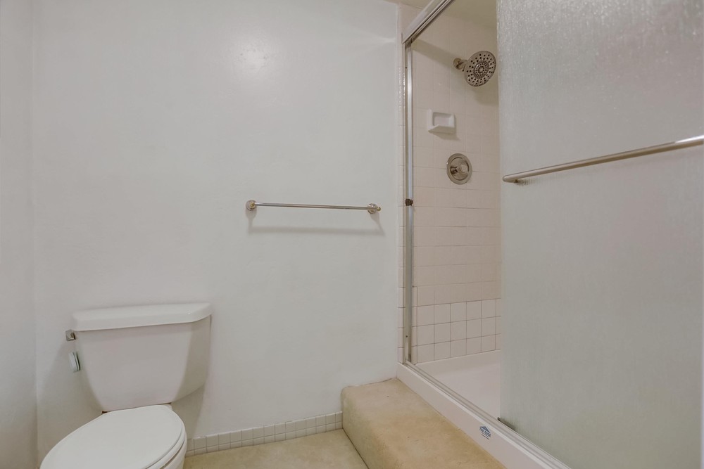Virtual tour photo 32 of 55 for 3950 Gresham St